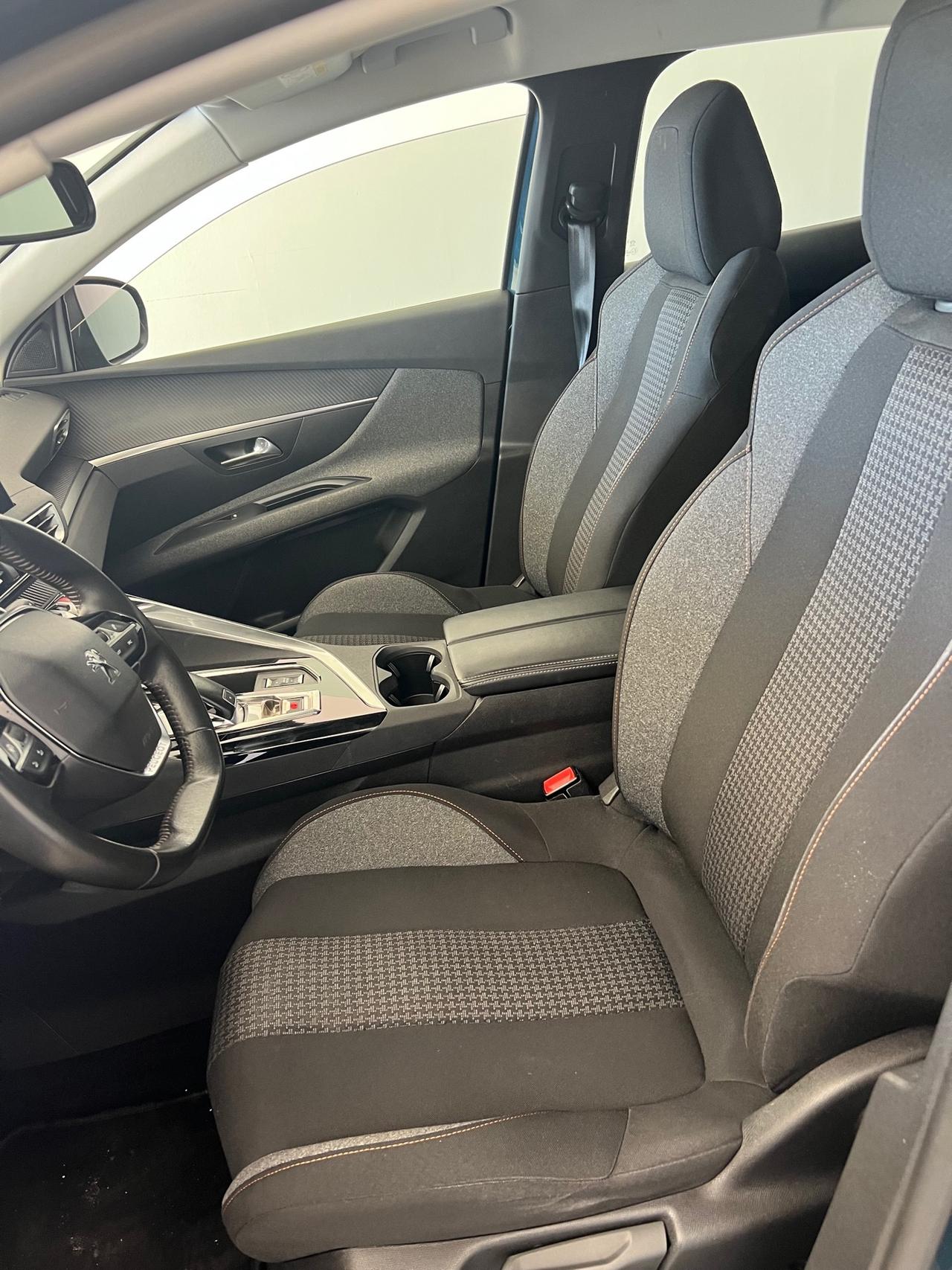 PEUGEOT 3008 BLUEHDI 130 S&S ALLURE PACK