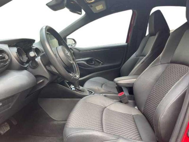 Toyota Yaris IV 1.5h Style