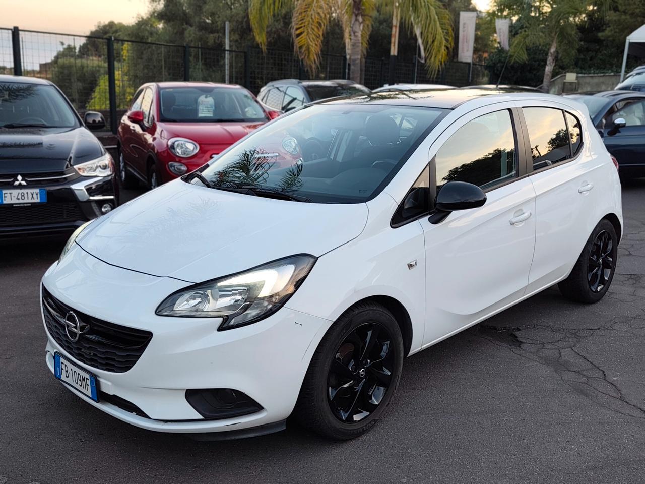 Opel Corsa 1.2 5 porte b-Color