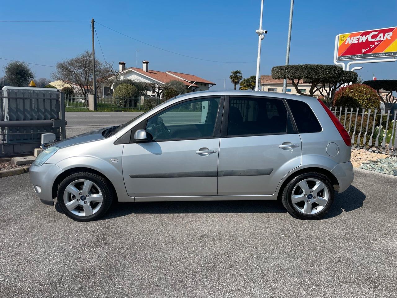 Ford Fiesta 1.4 TDCi 5p. Ghia