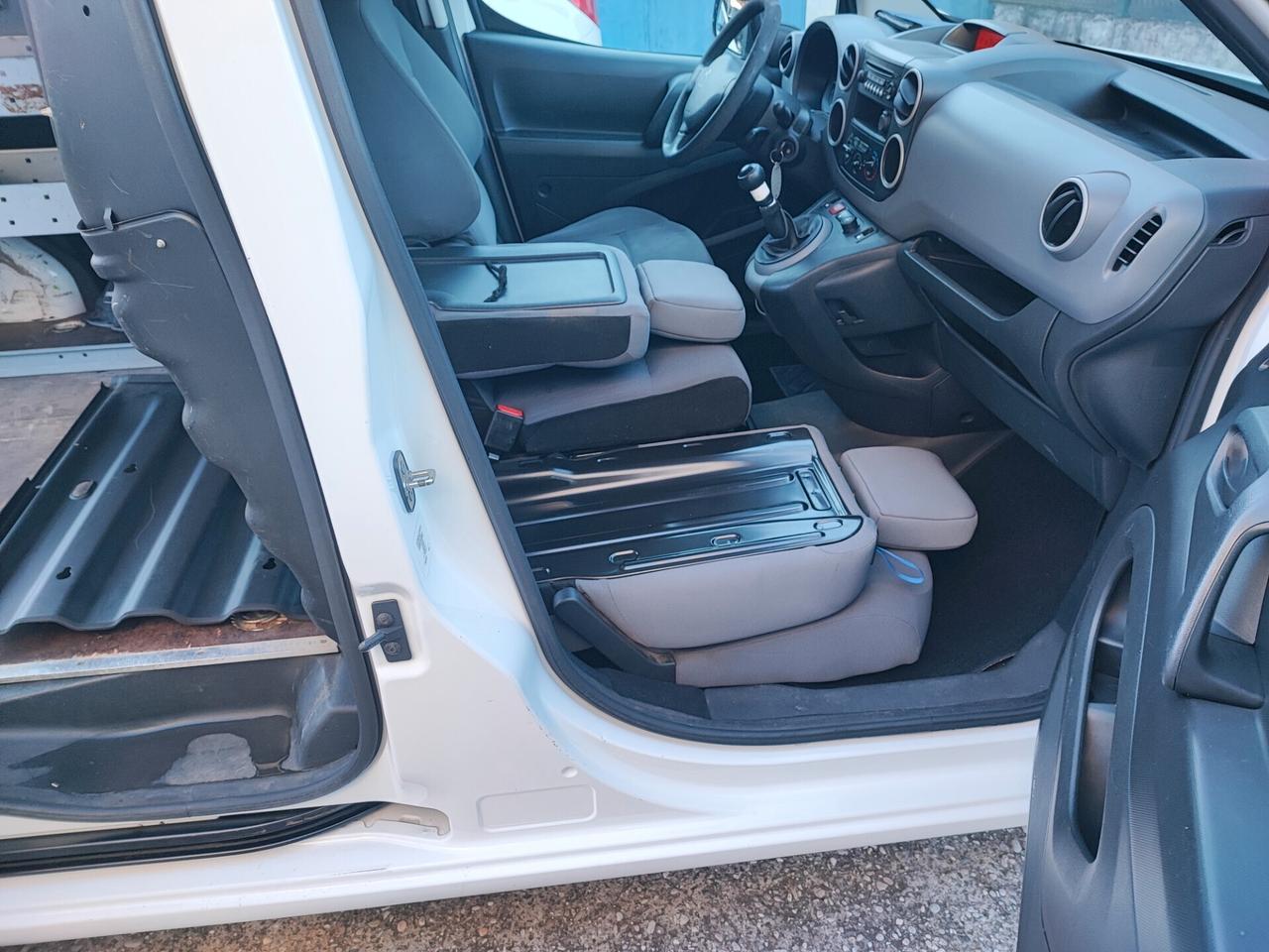 Peugeot Partner 3 Posti Euro 6 IVA COMPRESA