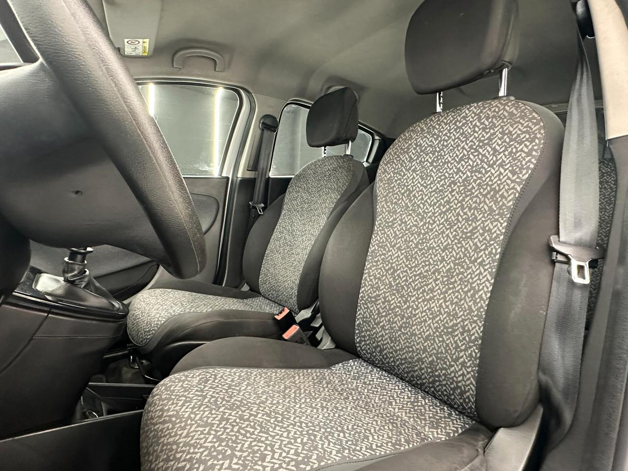 Lancia Ypsilon1.0 69cv hybrid-NEOPATENTATI-KM CERTIFICATI-PERMUT