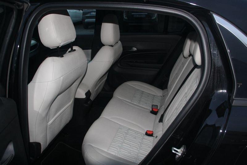 FIAT 600 600 Hybrid 100 CV DCT MHEV La Prima