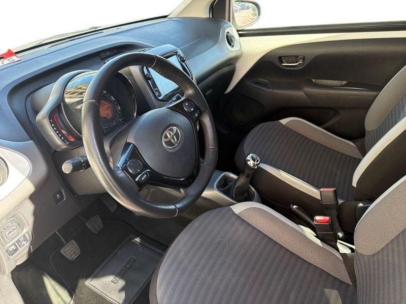 Toyota Aygo Aygo 5p 1.0 x-fun 72cv