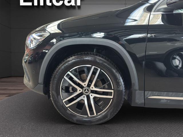 MERCEDES-BENZ GLA 180 Automatic Sport Plus