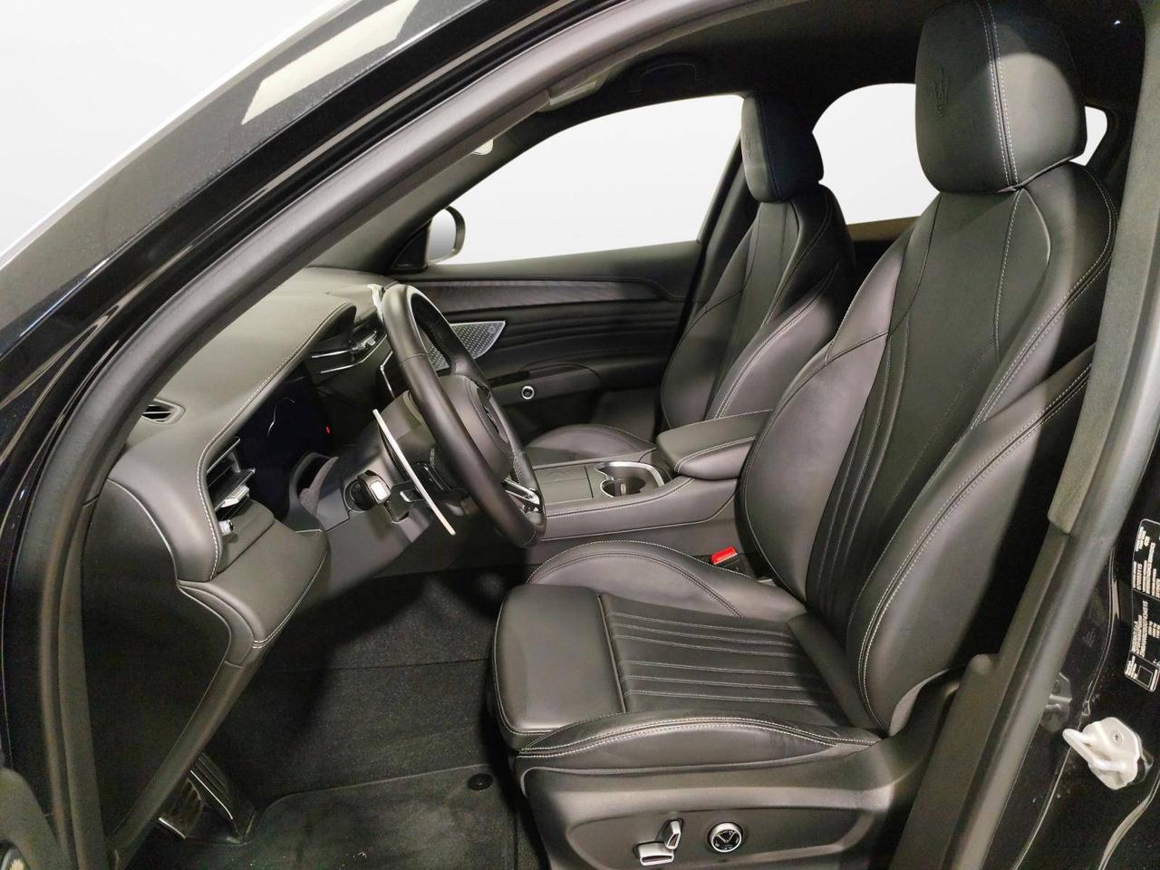 Maserati Grecale mhev Modena 330cv