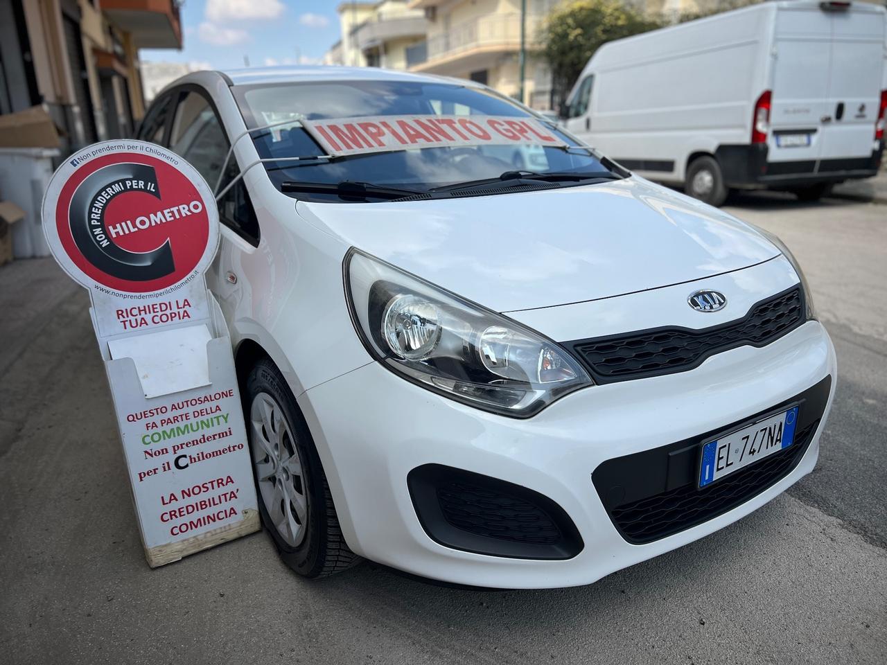 Kia Rio 1.2 Benzina/GPL Anno 2013 165,000 Km