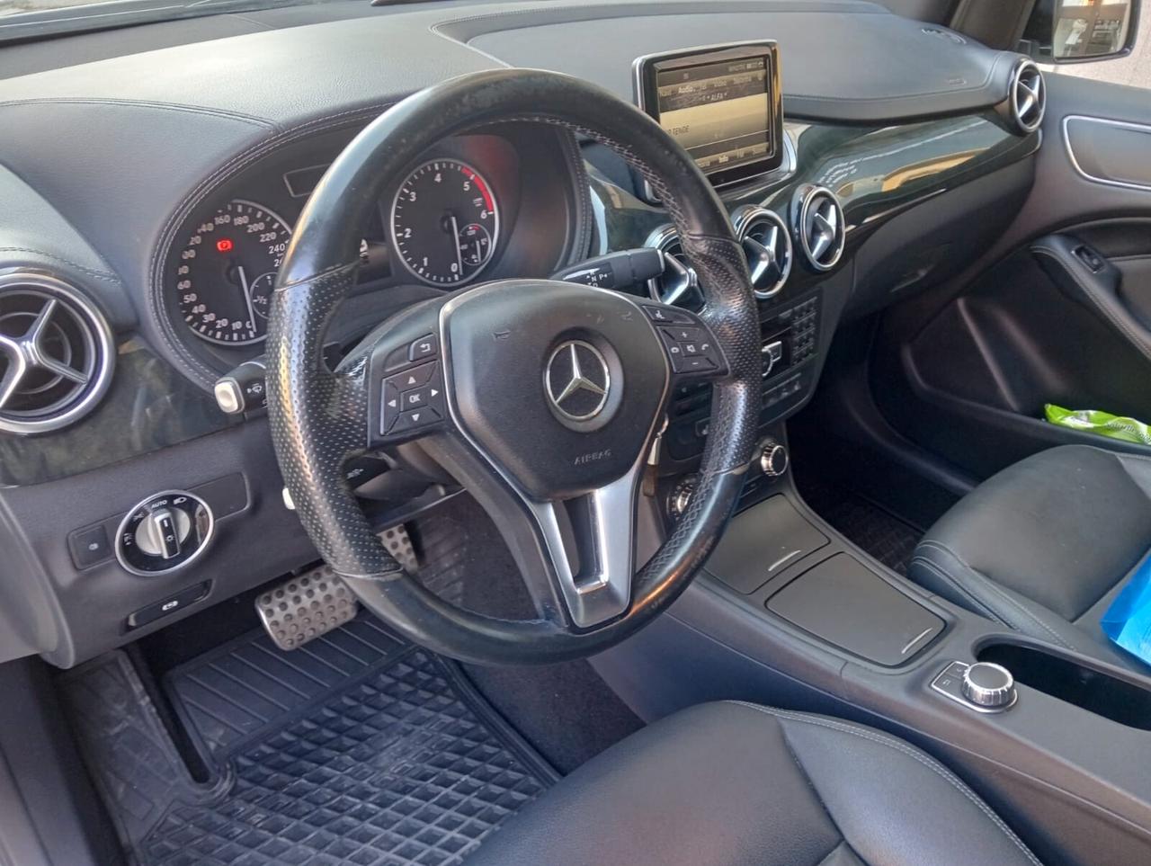 Mercedes-benz B 180 CDI 109 CV
