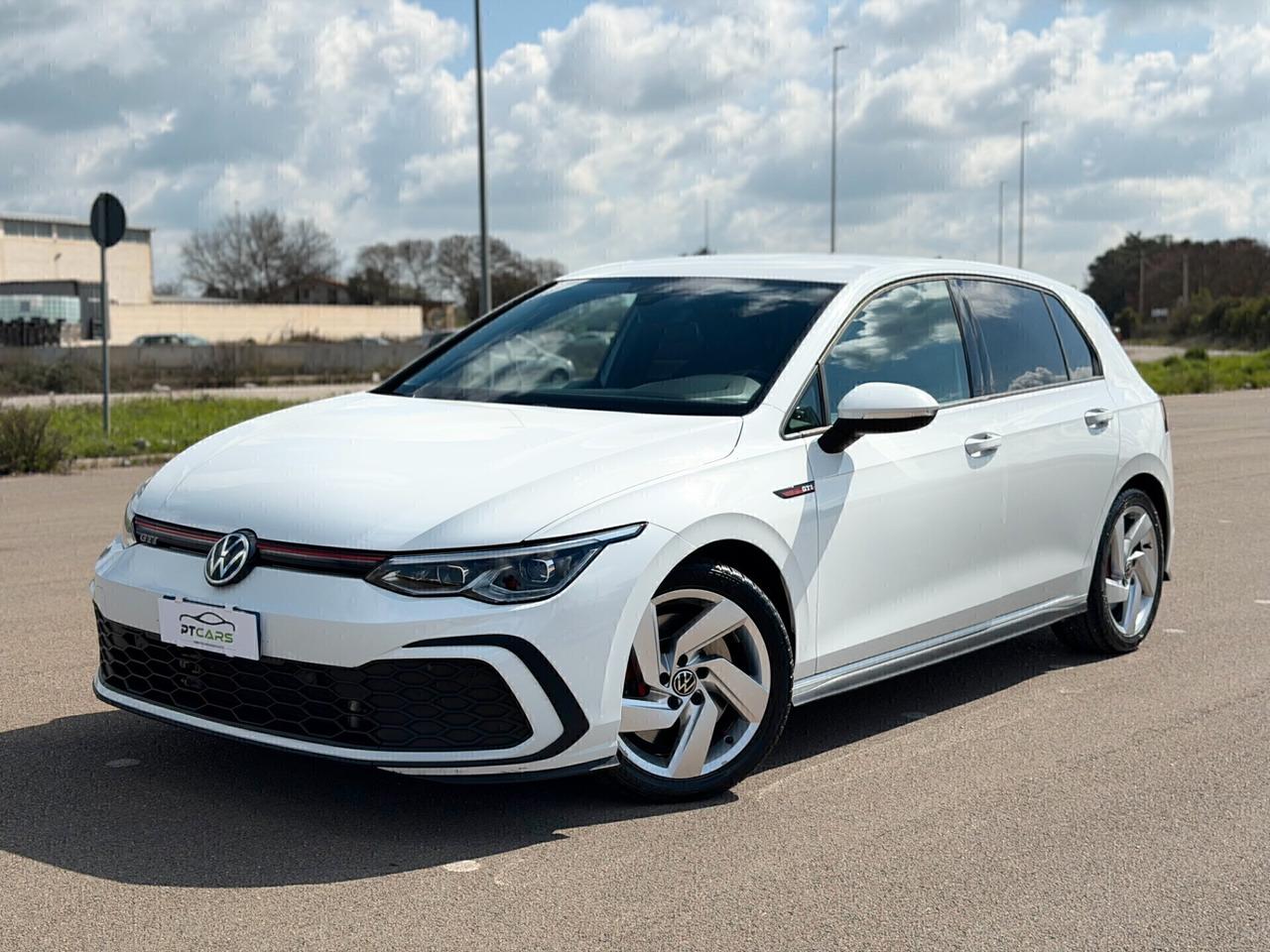 Volkswagen Golf 8 GTI DSG 245cv Led*Carplay*64.000 km