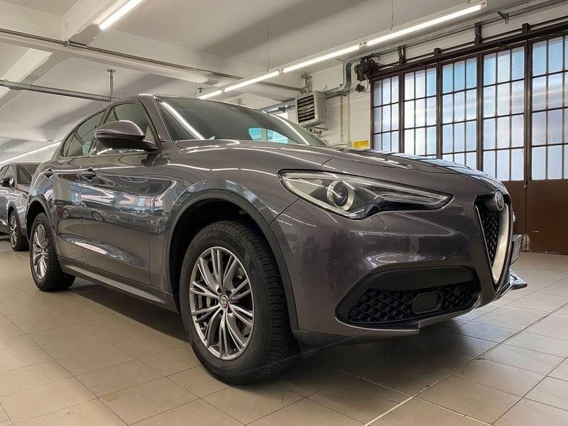 Alfa Romeo Stelvio 2.0 Turbo 200 CV AT8 Q4 Business