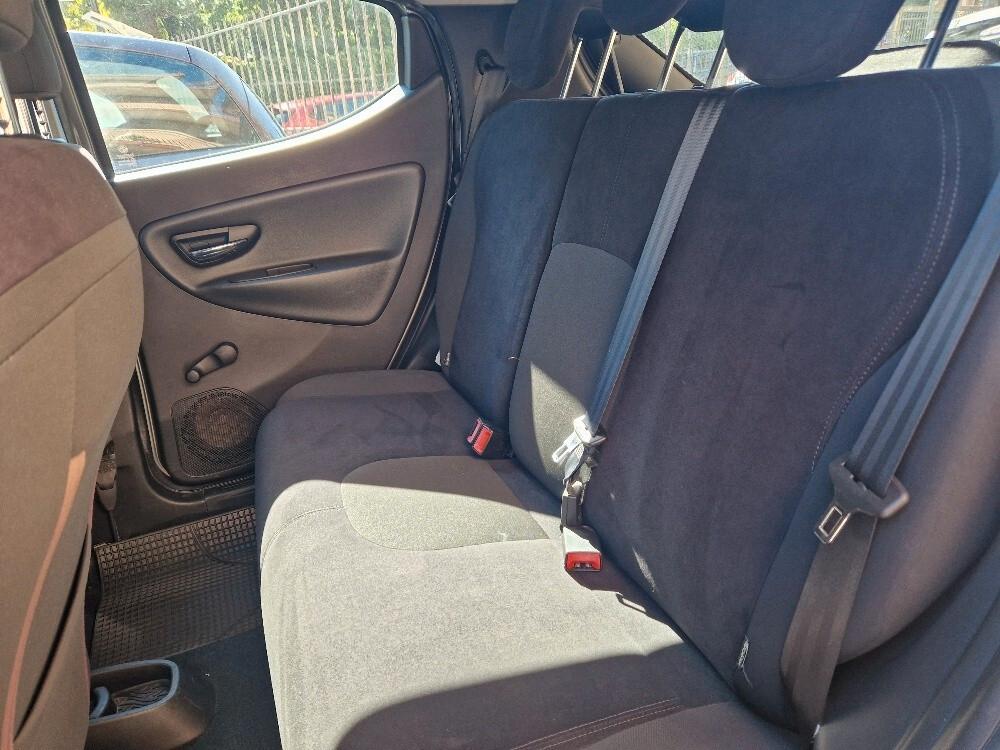 Lancia Ypsilon 1.2 69 CV 5 porte GPL Ecochic Platinum