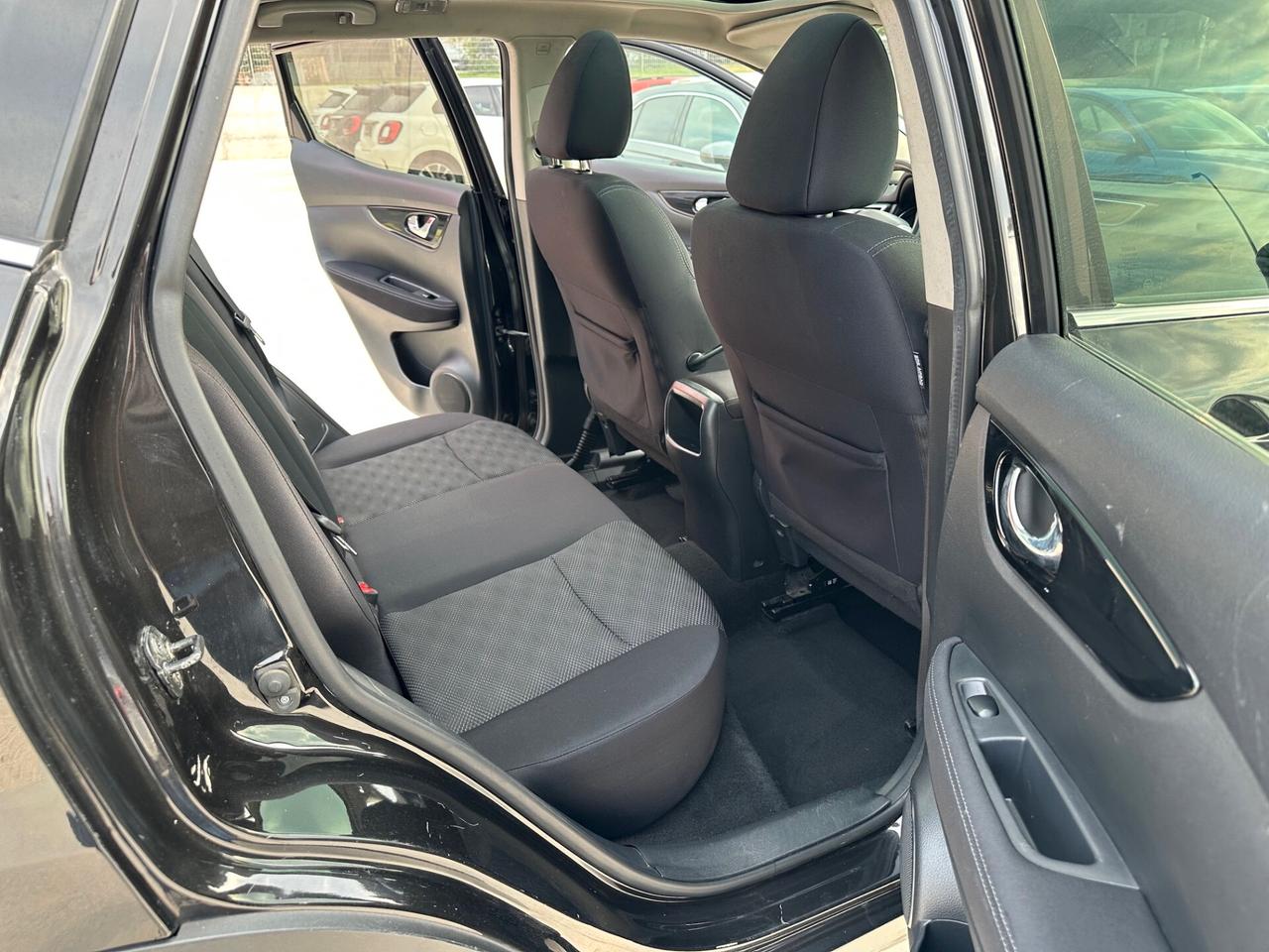 Nissan Qashqai 1.5 dCi N-Connecta 360°