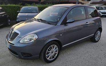 Lancia Ypsilon 1.2 - PERFETTA