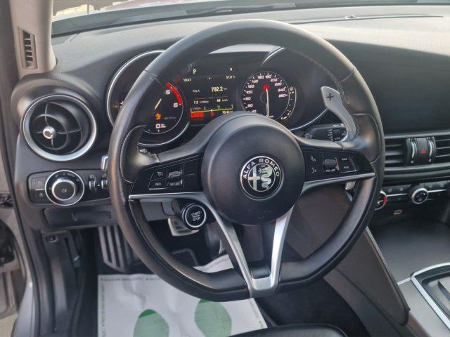 ALFA ROMEO Giulia 2.2 Turbodiesel 210 CV AT8 AWD Q4 Veloce