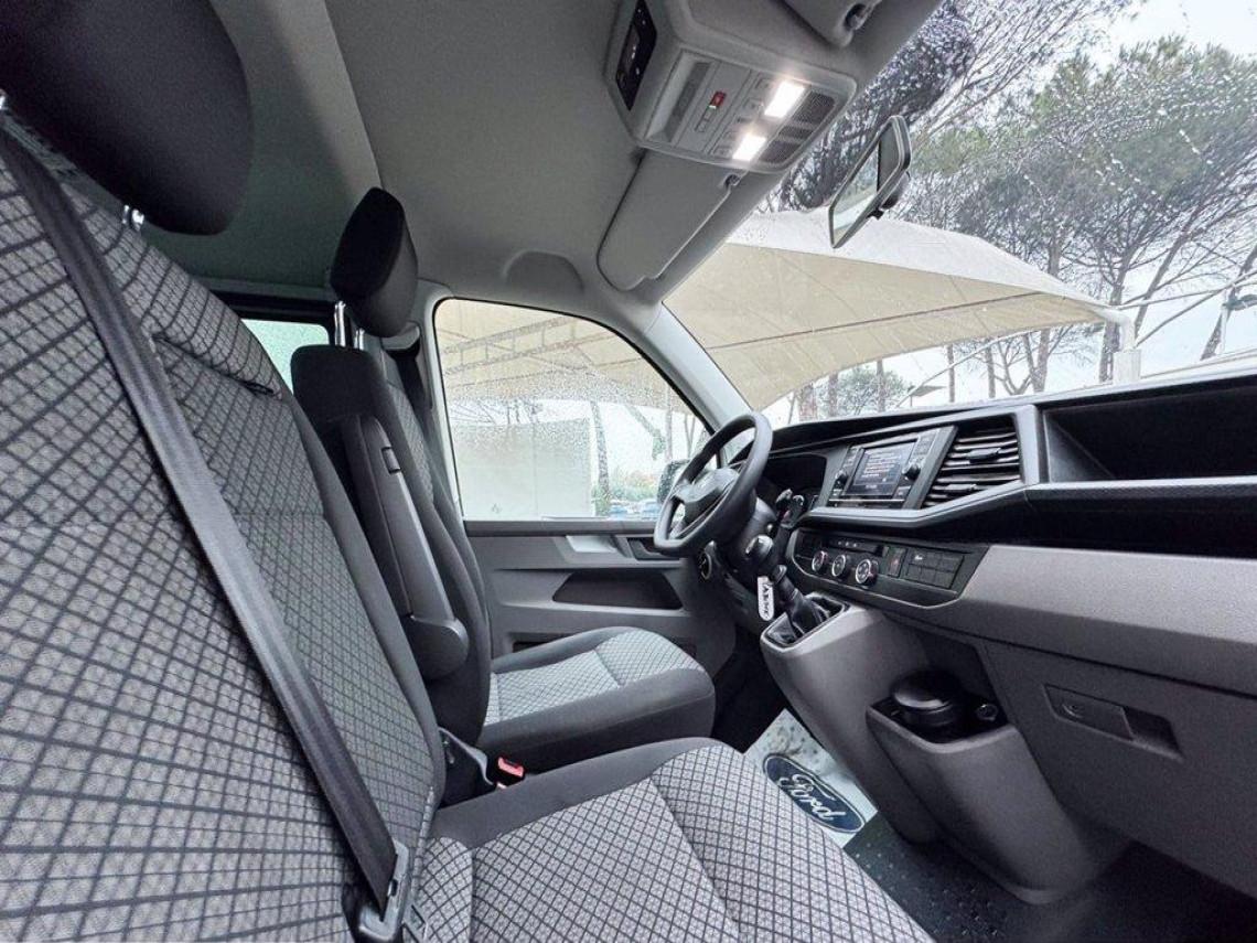 VOLKSWAGEN Caravelle T6 1 2 0 tdi 150cv trendline p c