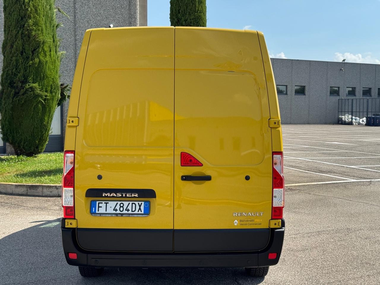 Renault Master 2.3 Dci 130cv L2H2