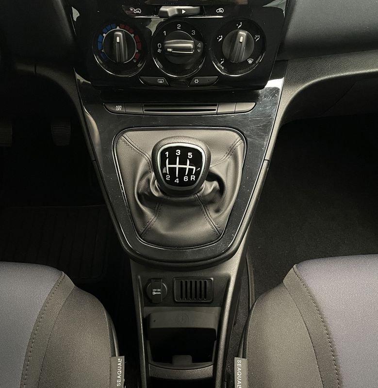 Lancia Ypsilon 1.0 FireFly 5 porte S&S Hybrid Silver Plus