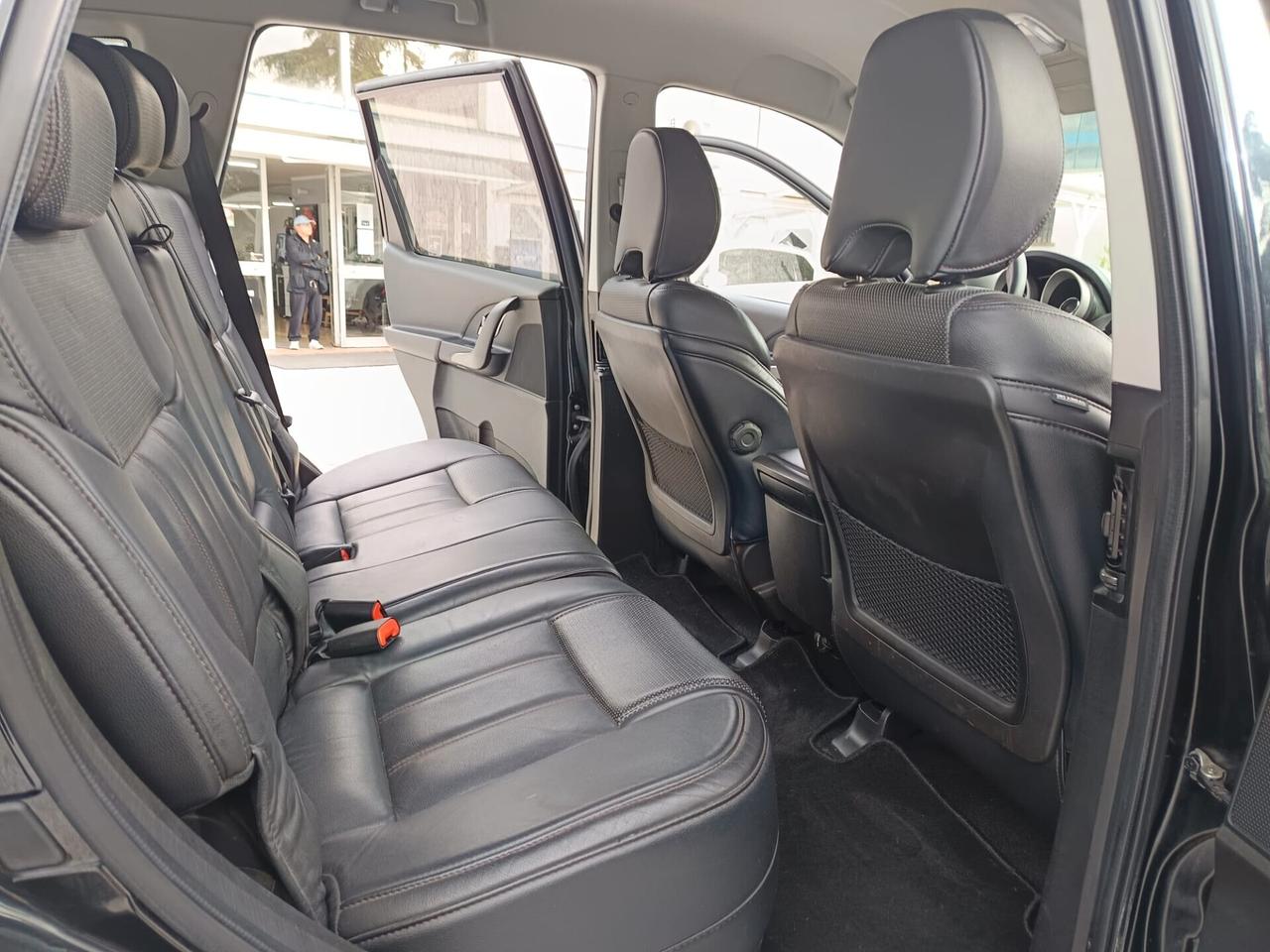 Mahindra XUV500 2.2D 4WD 7 POSTI *144€ AL MESE*