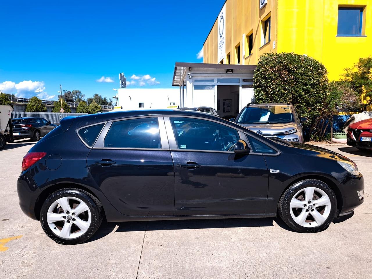 Opel Astra 1.6 115CV 5 porte Cosmo
