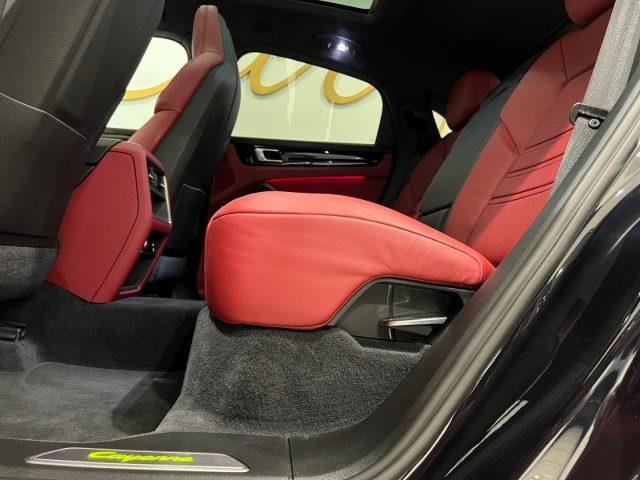PORSCHE Cayenne Coupé 3.0 E-Hybrid IVA ESPOSTA