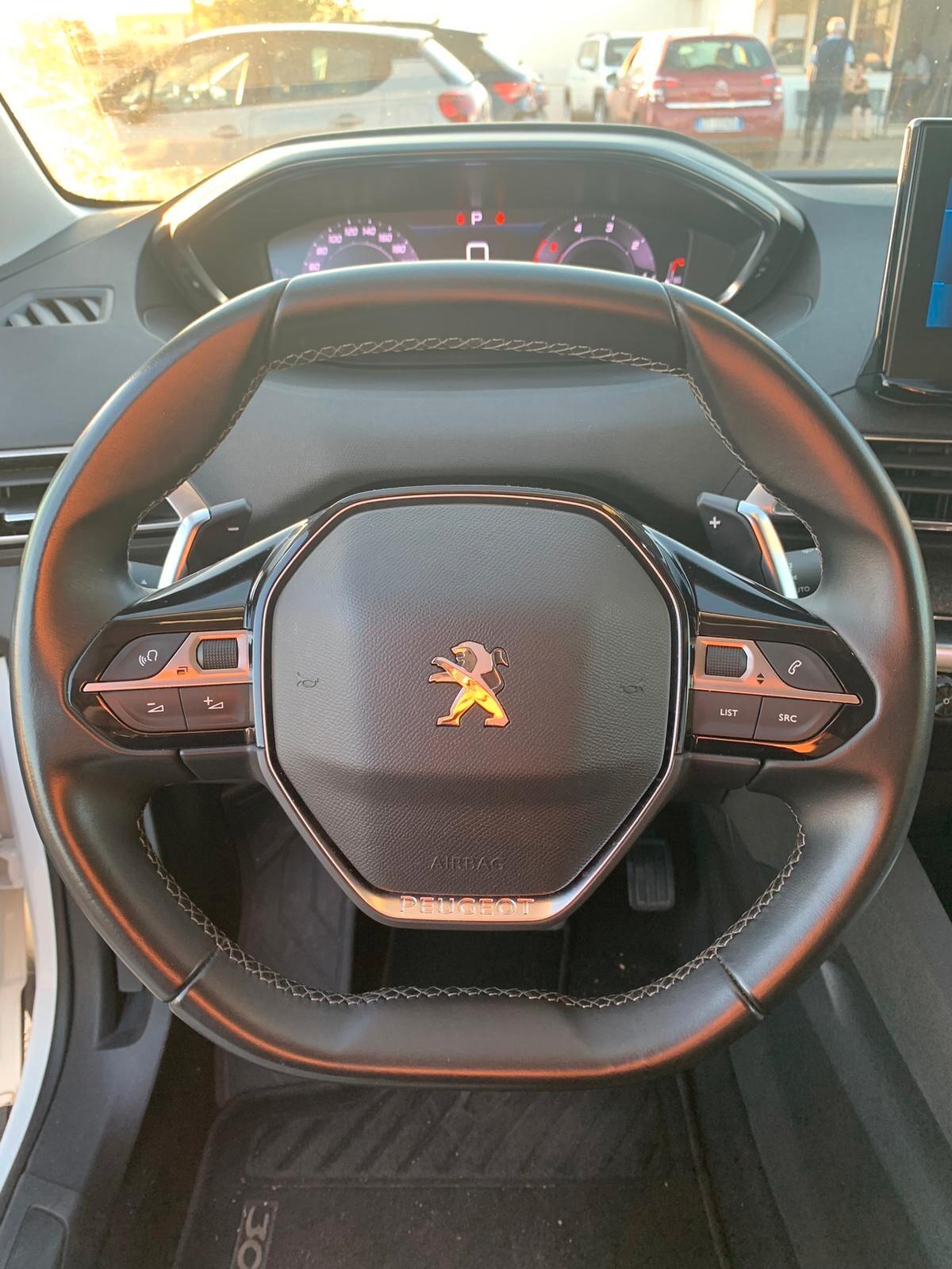 Peugeot 3008 BlueHDi 130 S&S Allure