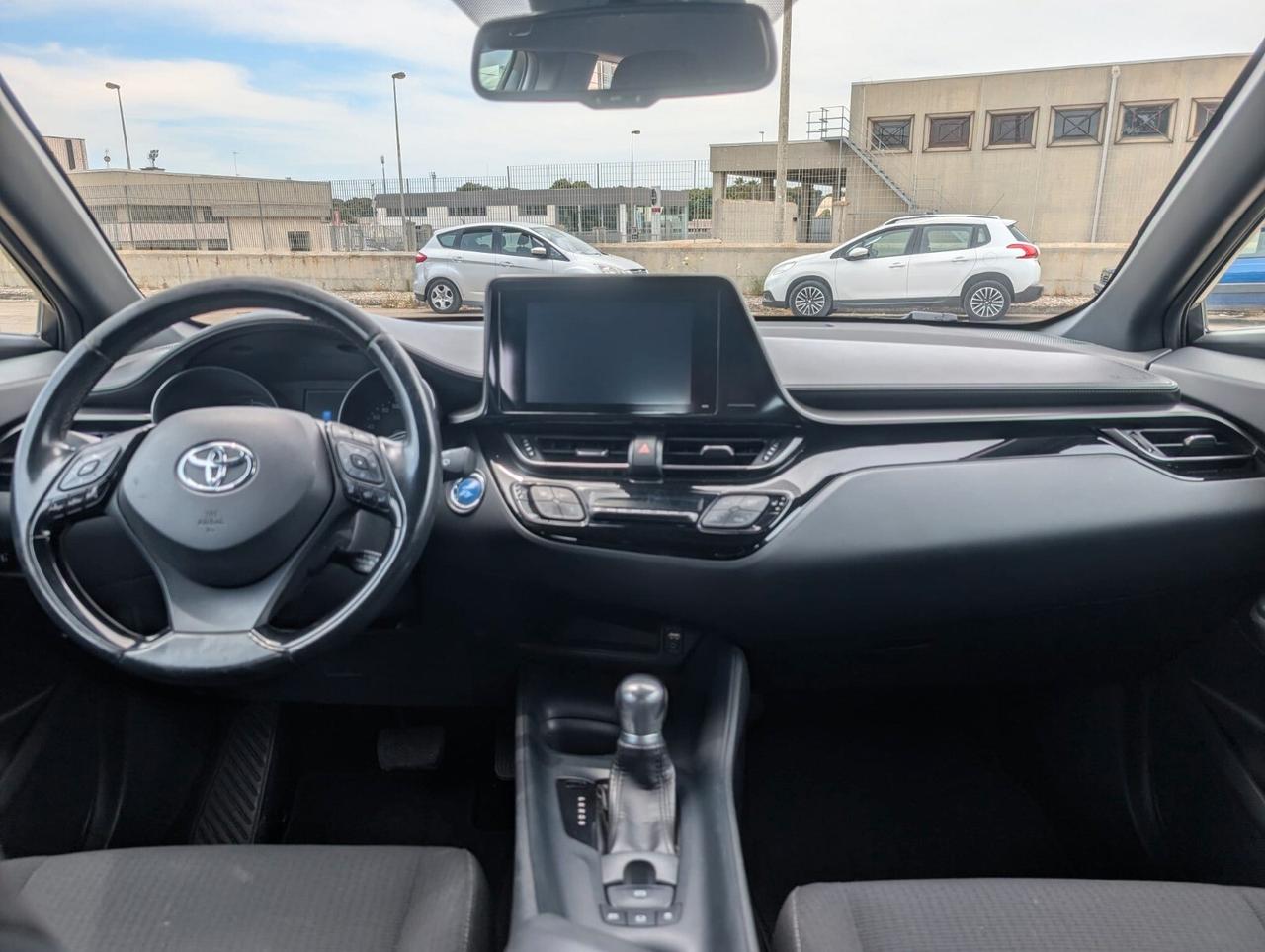 Toyota C-HR 1.8 Hybrid E-CVT Active