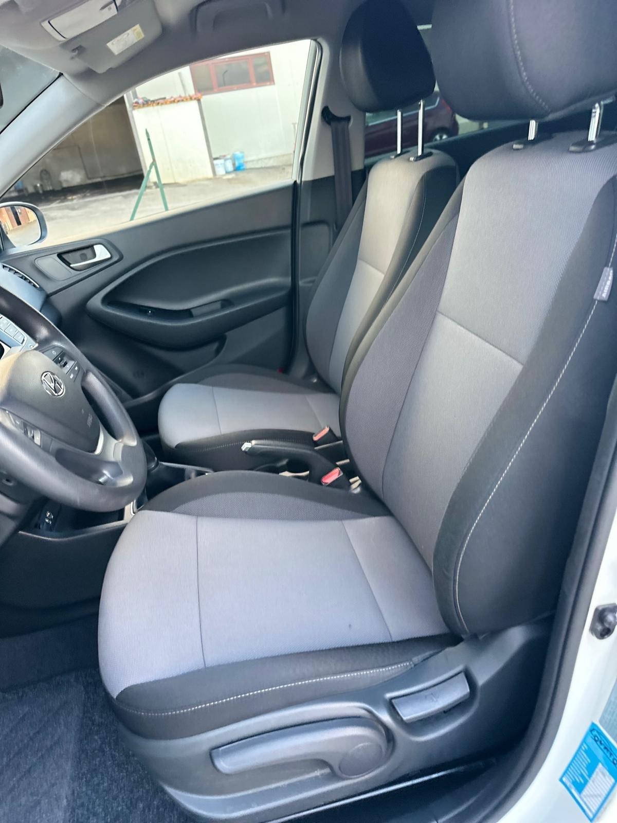 Hyundai i20 1.2 5 porte Connectline