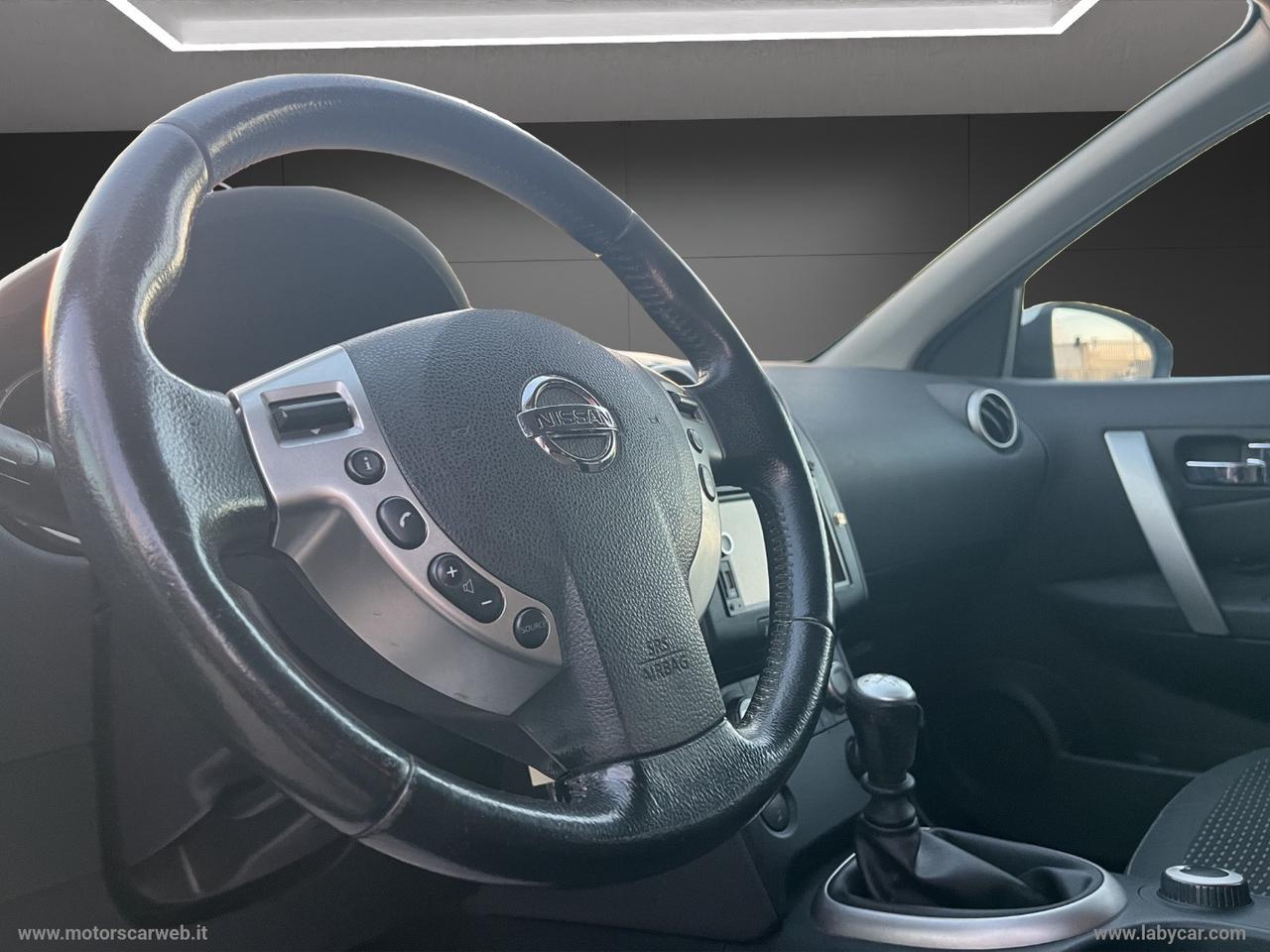 NISSAN Qashqai 2.0 dCi DPF 4WD Acenta