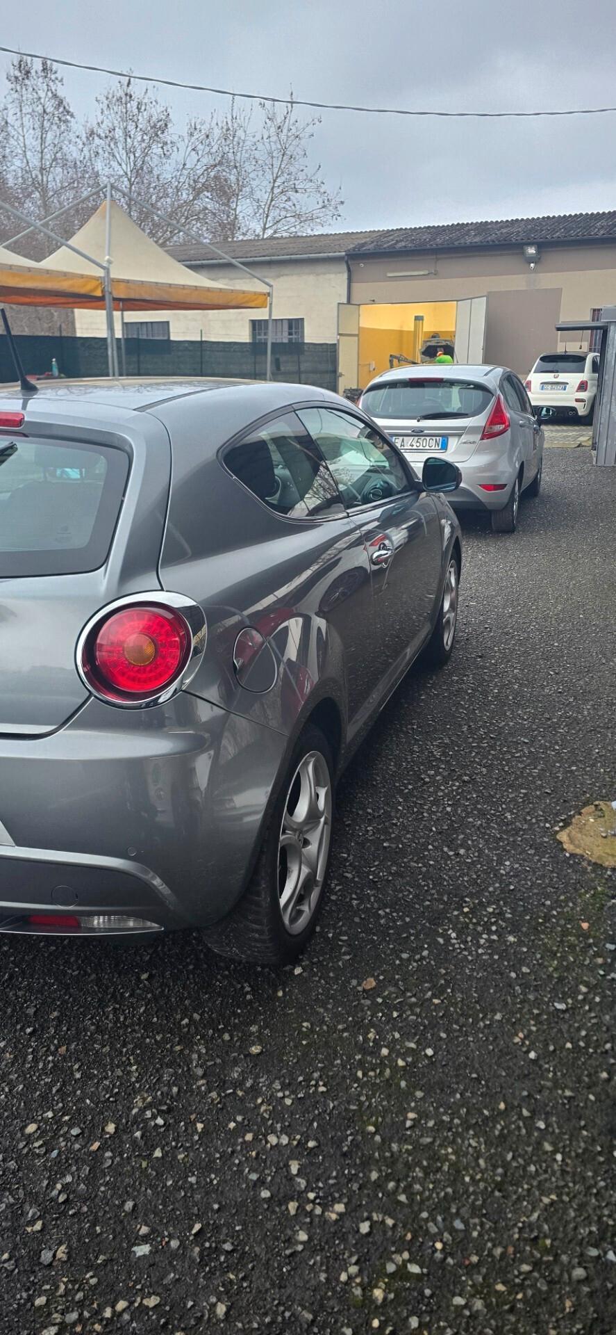 Alfa Romeo MiTo 1.4 T 155 CV Distinctive Sport Pack