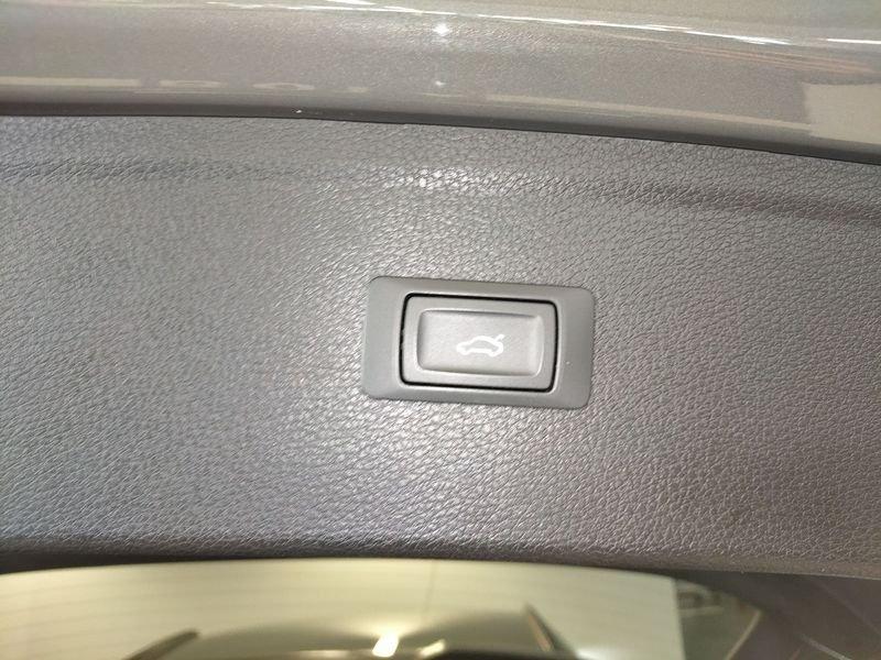 Audi Q5 40 TDI Identity Black quattro S tronic