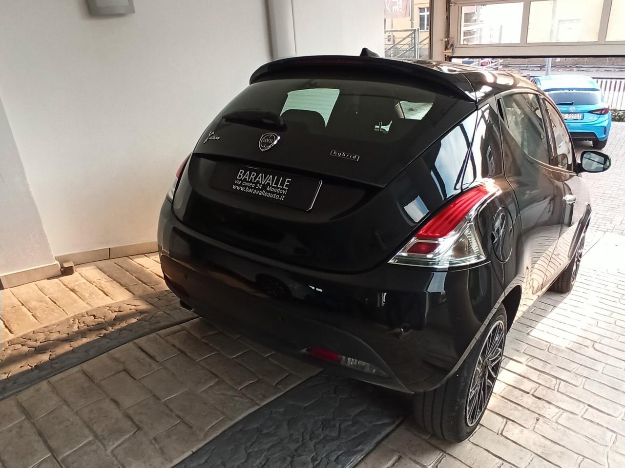 Lancia Ypsilon 1.0 FireFly 5 porte S&S Hybrid Ecochic Gold