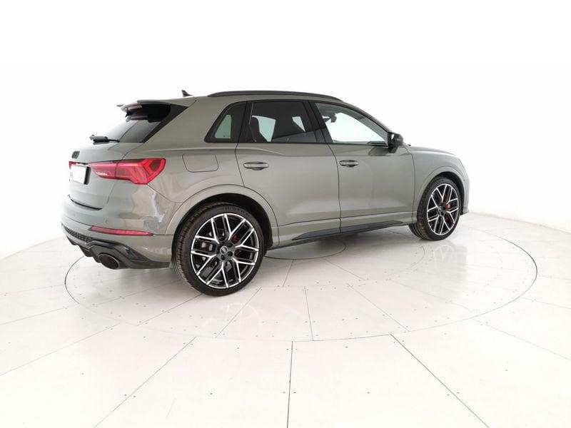 Audi Q3 RS 2.5 quattro s-tronic