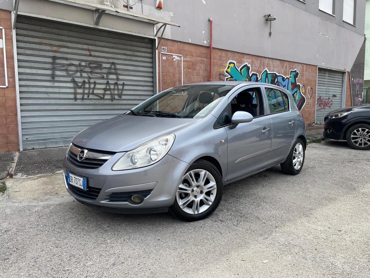 Opel Corsa 1.2 5 porte CON 160MILA KM IN OTTIME CONDIZIONI