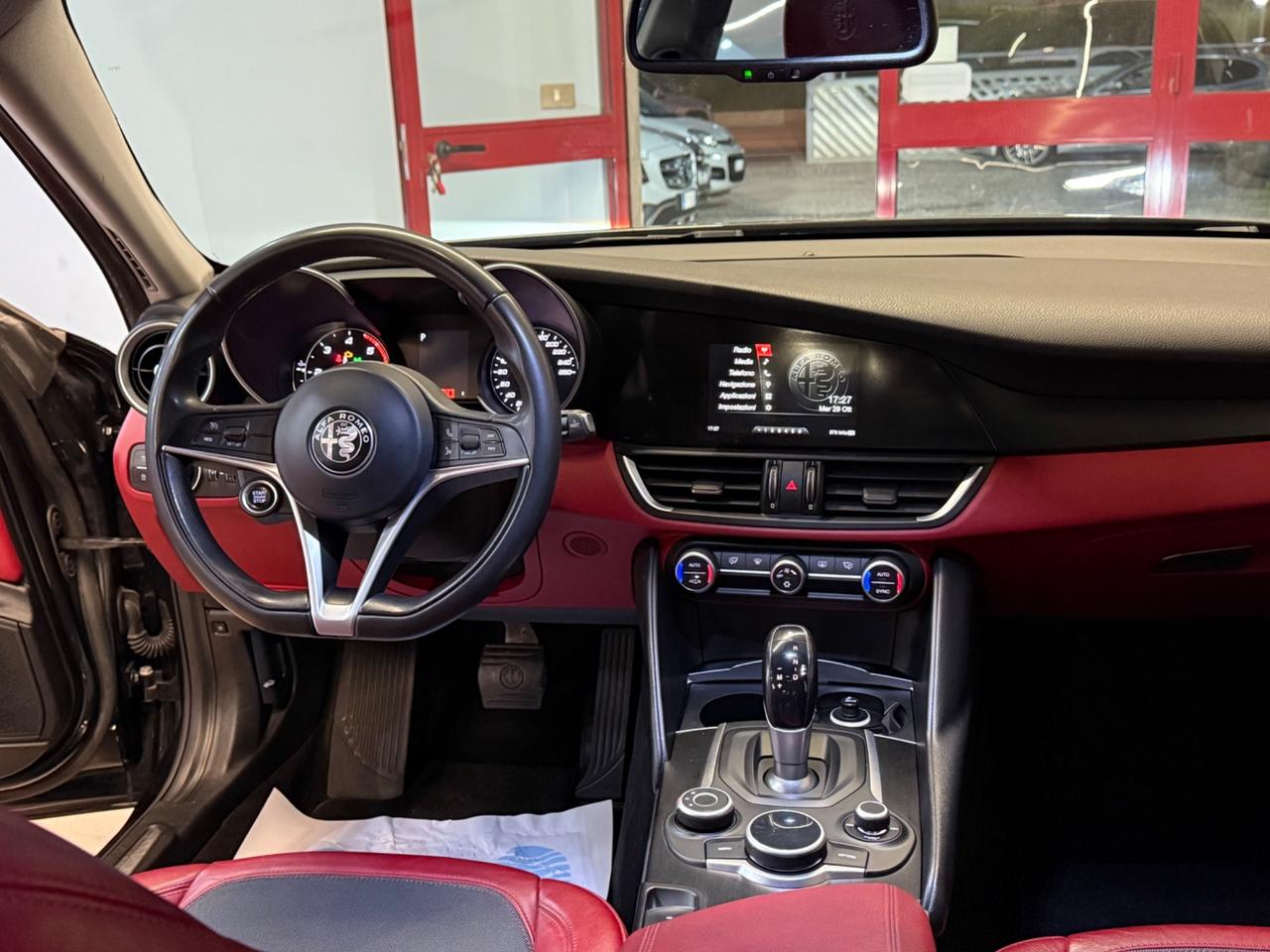 Alfa Romeo Giulia 2.2 Turbodiesel 180 CV AT8 Sport Business