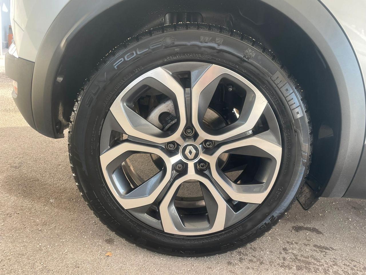 Renault Captur Full Hybrid E-Tech Intens