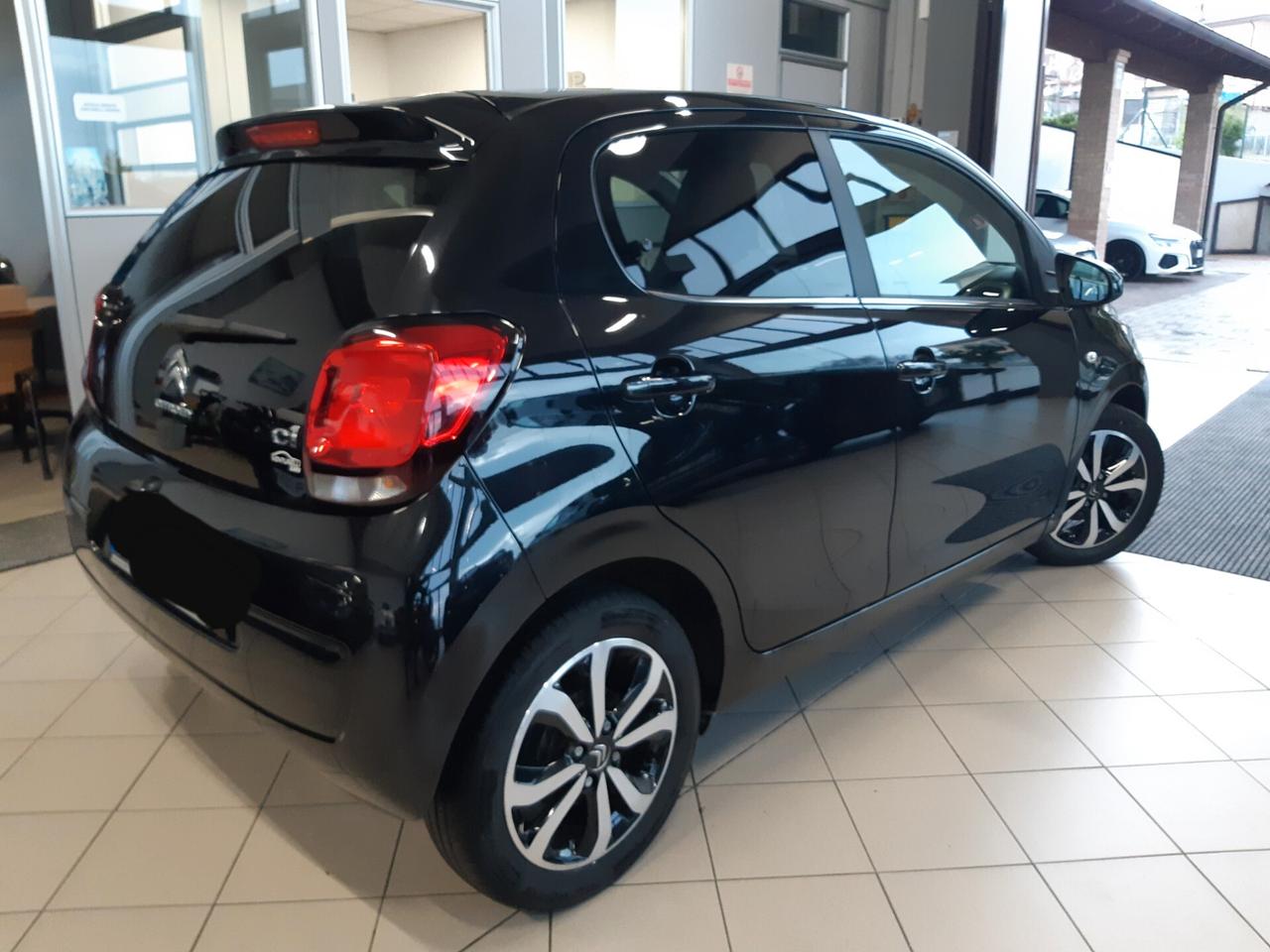 Citroen C1 PureTech 82 5 porte Shine