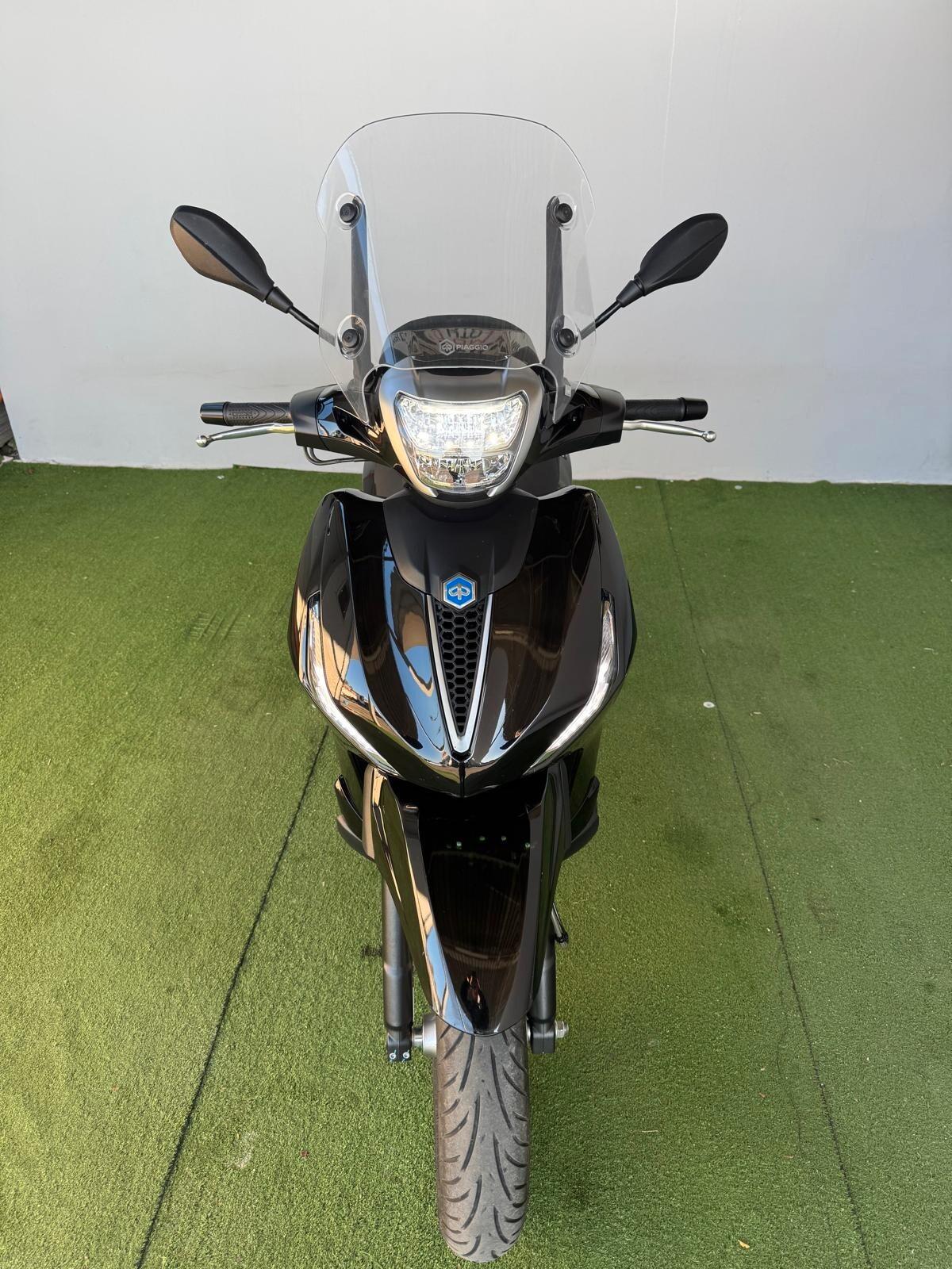 Piaggio Beverly 400