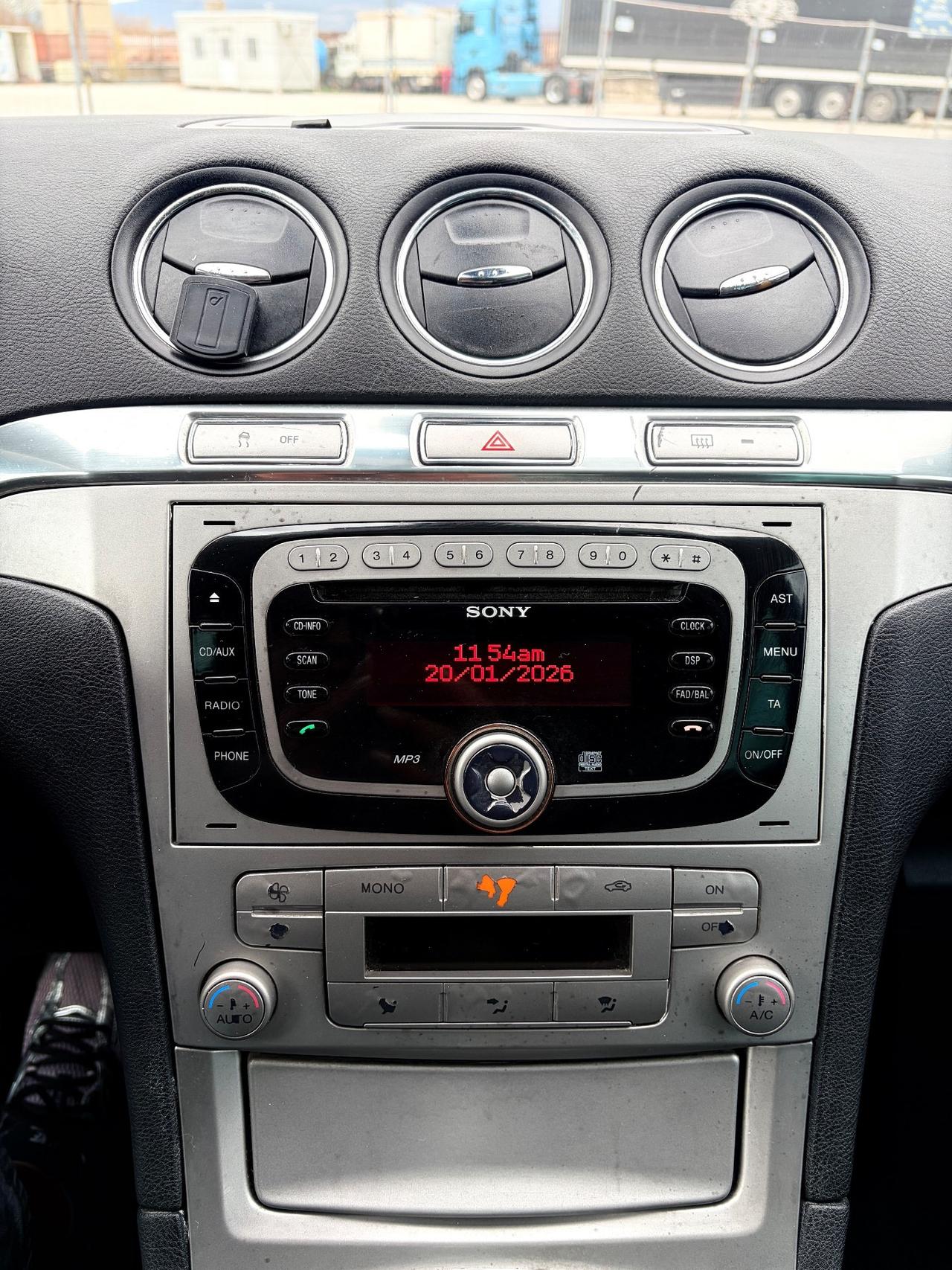 Ford S-Max 2.0 TDCi 140CV