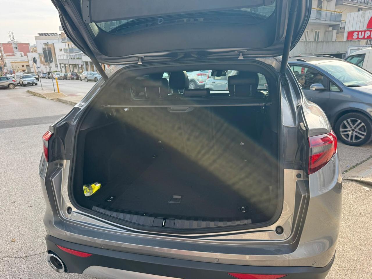 Alfa Romeo Stelvio 2.2 Jtdm Q4 Super * 210cv * Tetto * Navi * Pelle * Garantita 12 Mesi