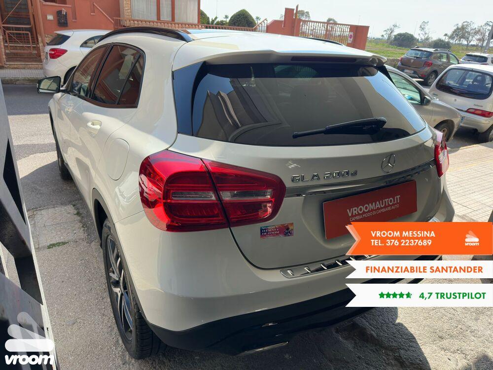 MERCEDES GLA (X156) GLA 200 d Automati...