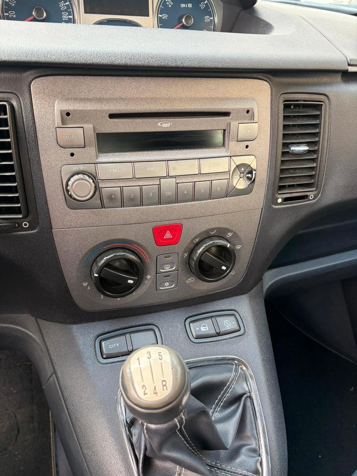 Lancia MUSA 1.3 Multijet 16V 70 CV Argento