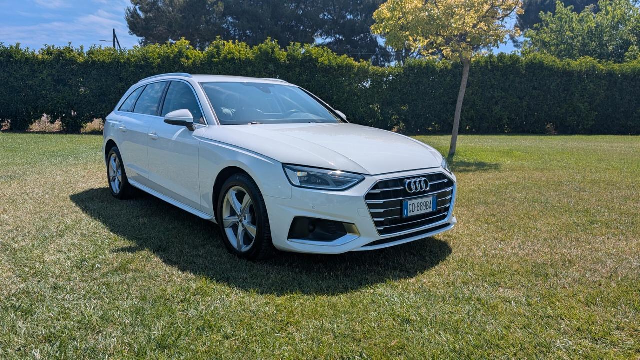 Audi A4 Avant 35 TDI/163 CV S tronic VIRTUAL COCKPIT