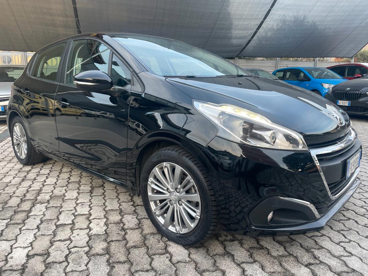 Peugeot 208 PureTech 82 5 porte Allure CINGHIA NUOVA!!!