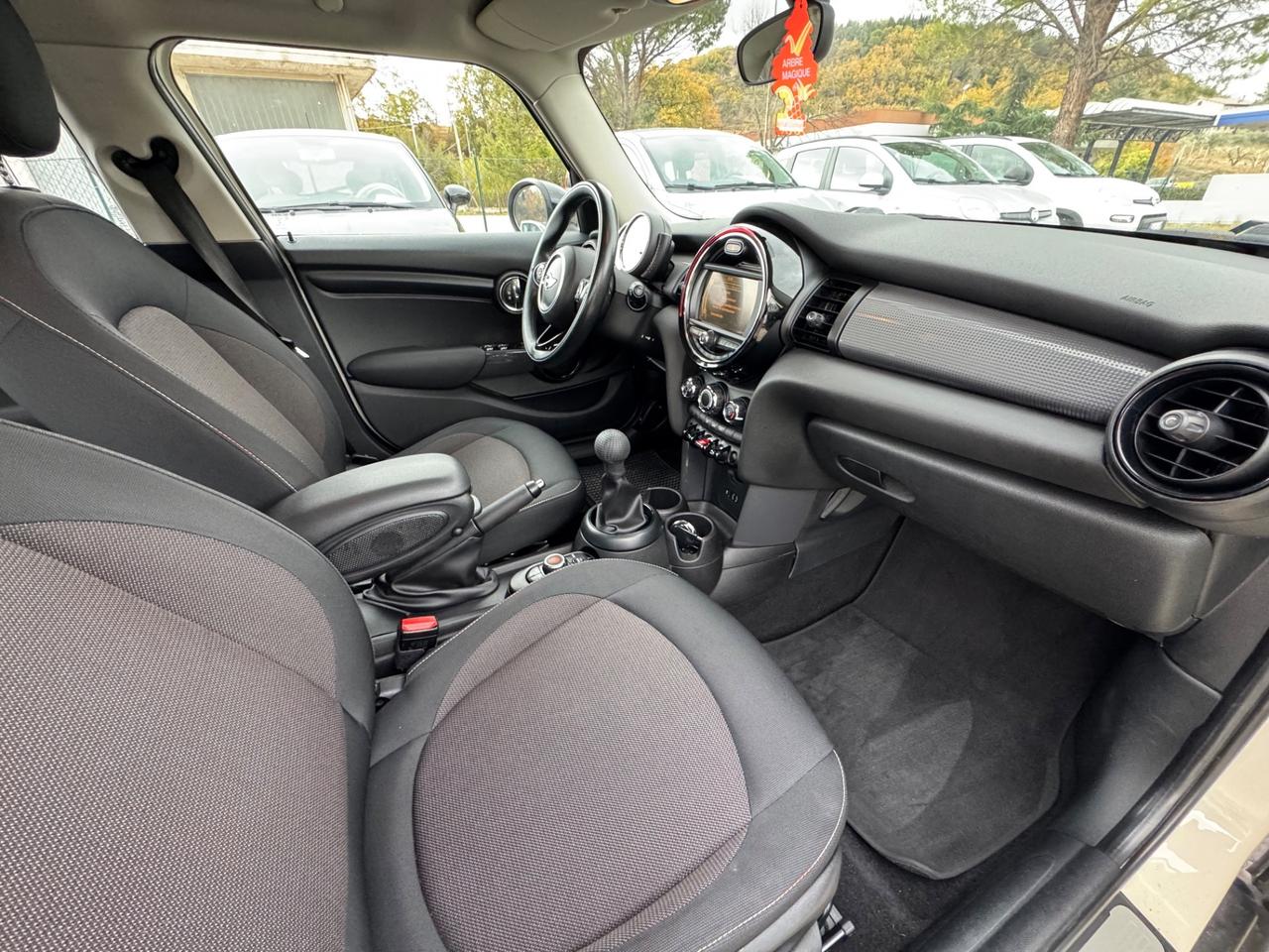 Mini 1.5 Cooper D 116 Cv 5 porte Neopatentati