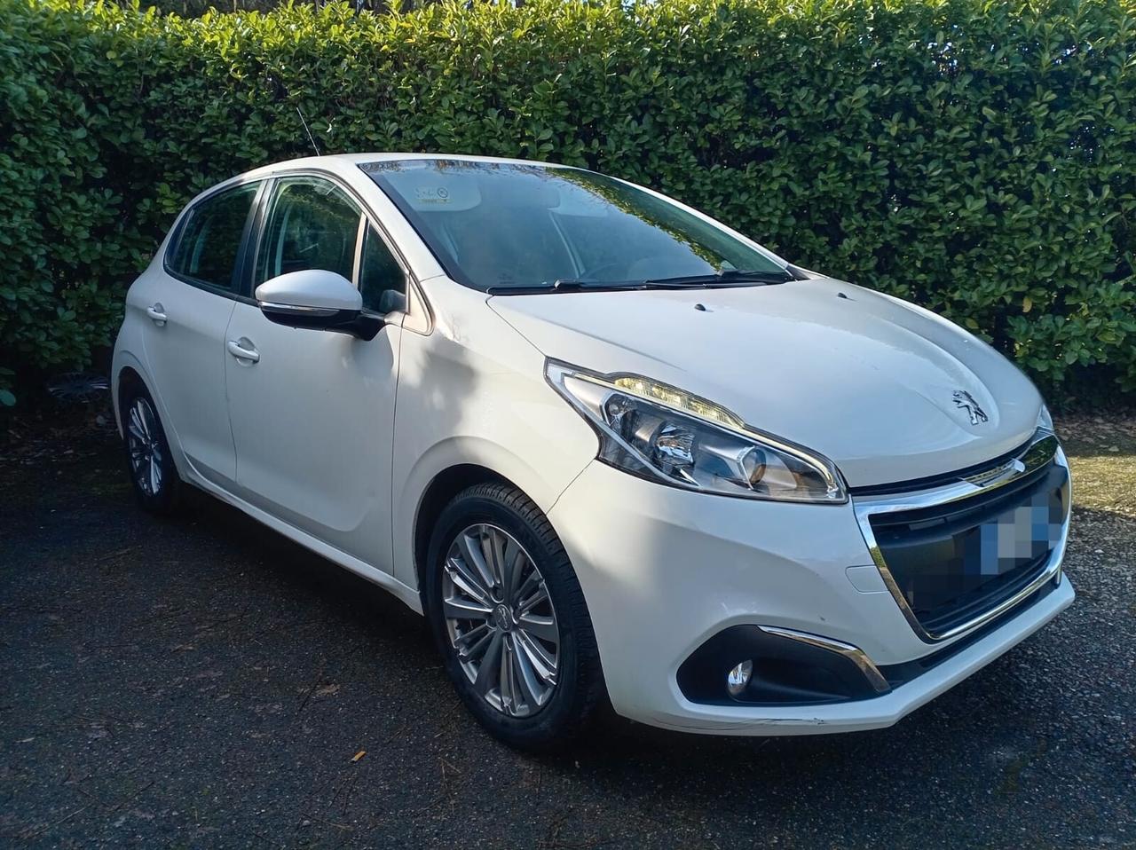 Peugeot 208 1.2 5 porte Allure