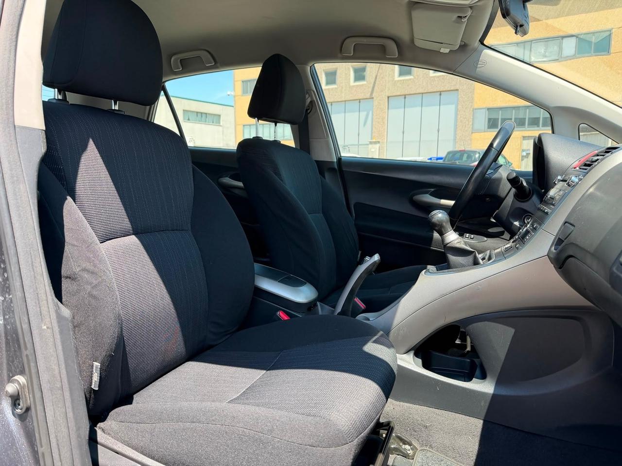 Toyota Auris D-4D Sol