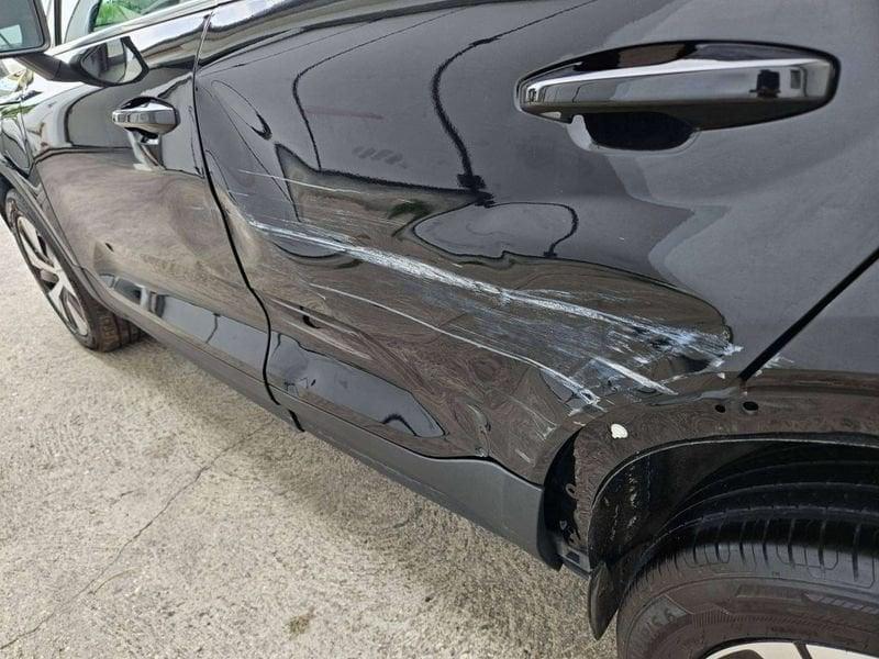 Volvo XC40 1.5 t4 recharge phev Plus Dark auto - MOTORE KO