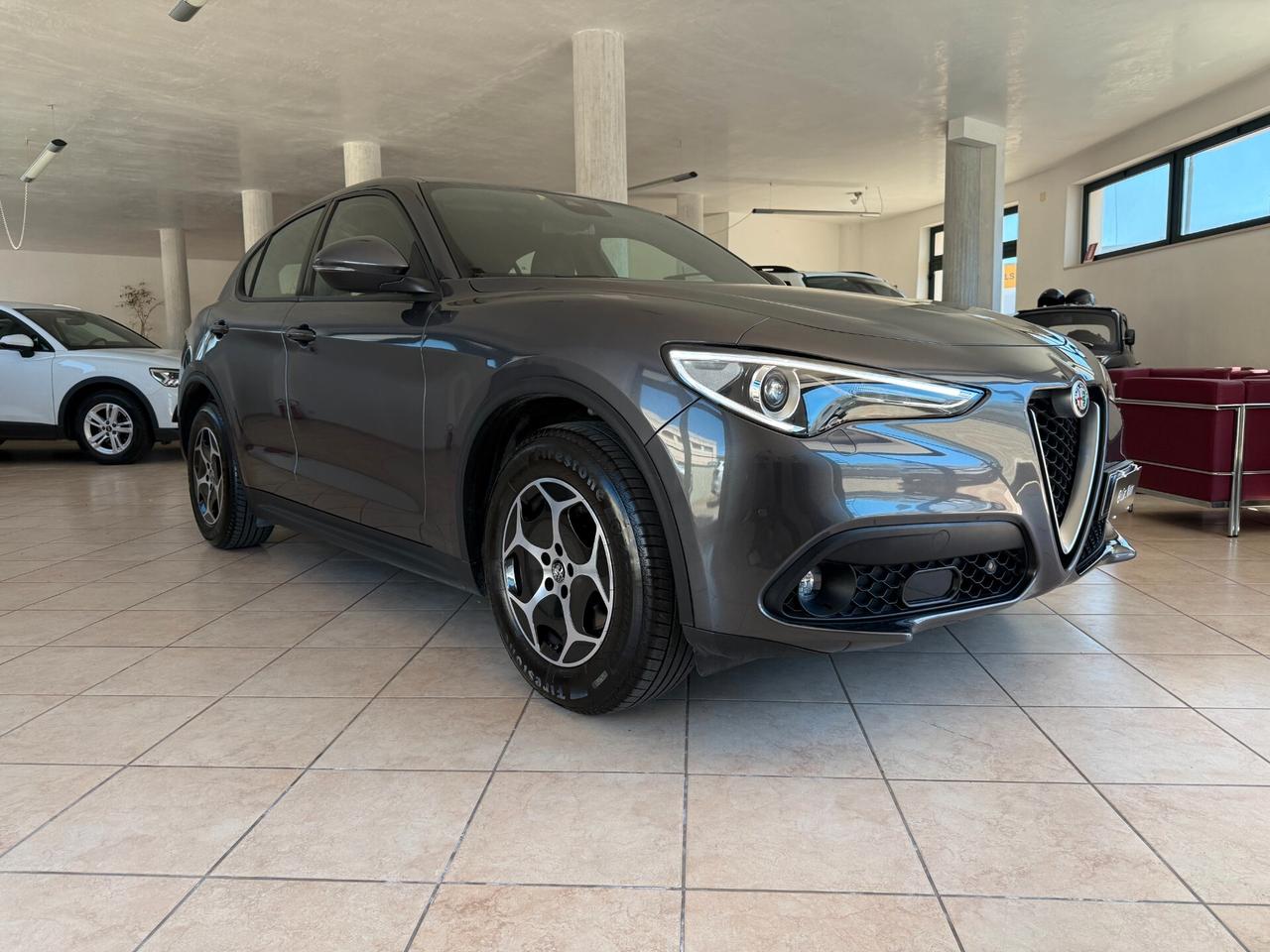 Stelvio 2.2 Turbodiesel 190 CV AT8 Q4 Business