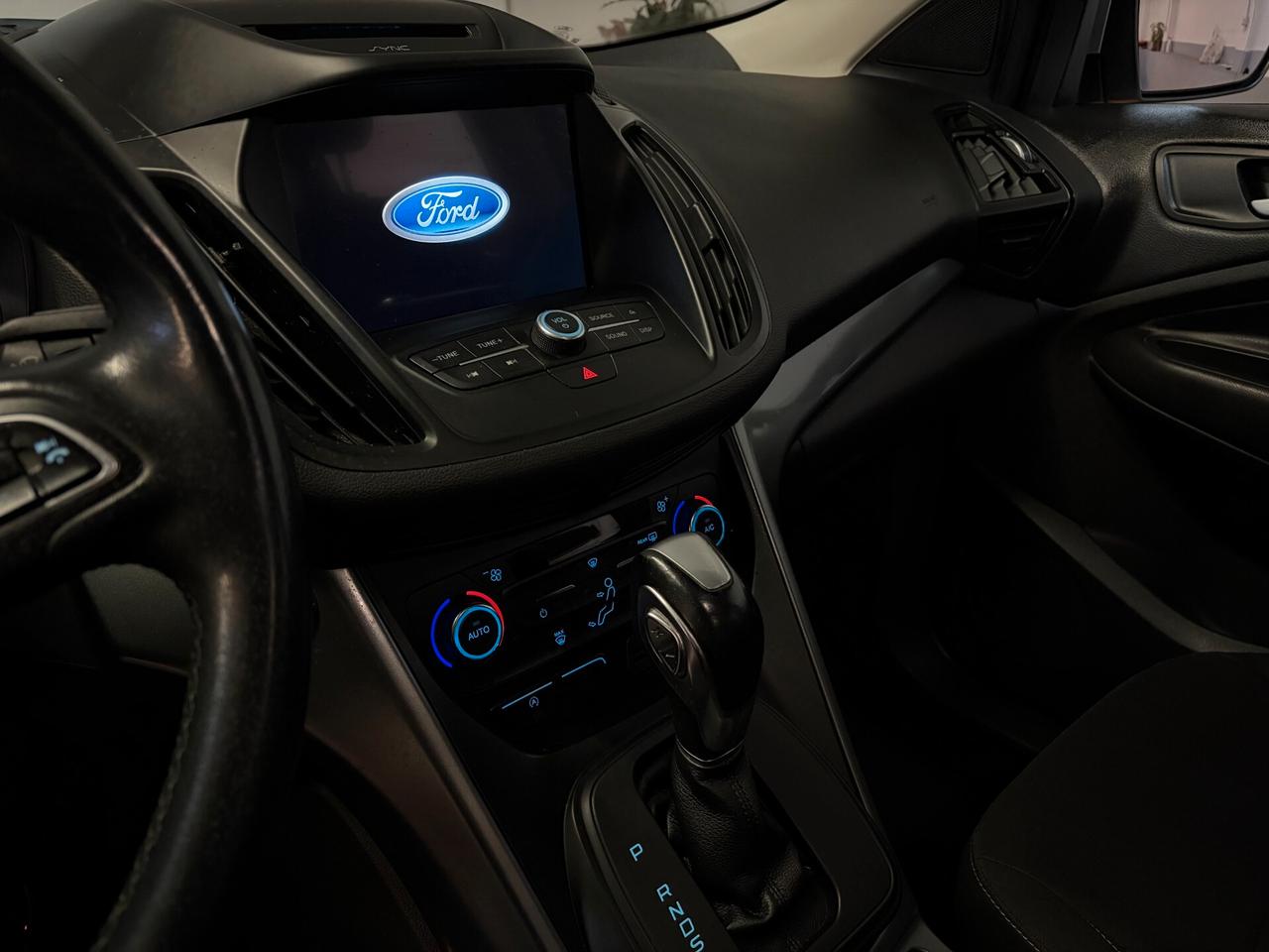 Ford Kuga 2.0 TDCI 120 CV S&S 2WD Business