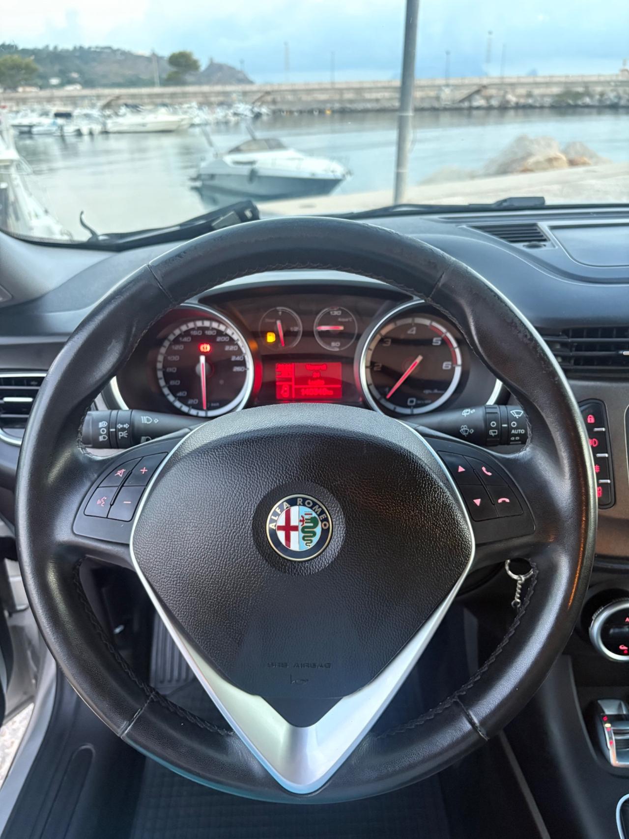 Alfa Romeo Giulietta 1.6 JTDm-2 120 CV Distinctive